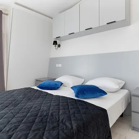 Spacious In For 8 People By Renters Apartment Sopot