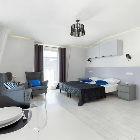 Spacious In For 8 People By Renters